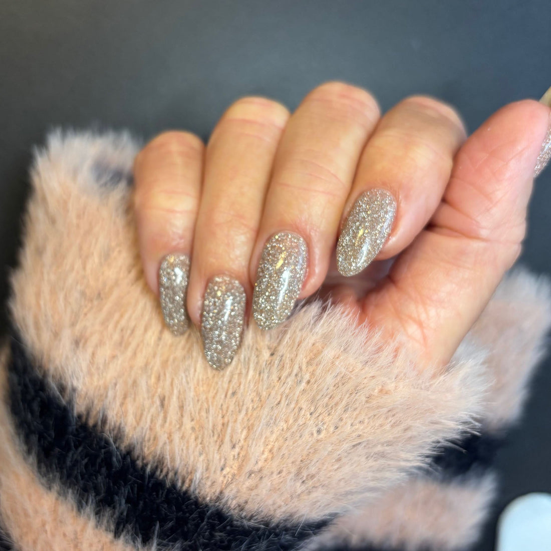 Forskellen på Shellac og Gellak – hvad skal du vælge?