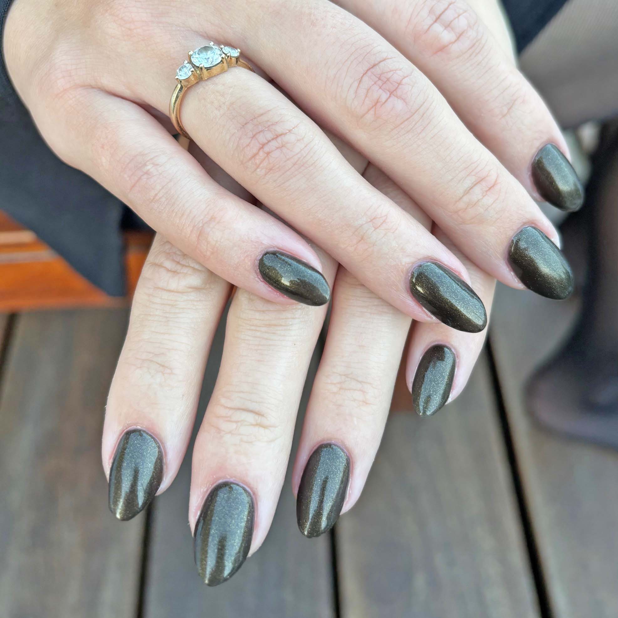 Gel Neglelak – Army Girls